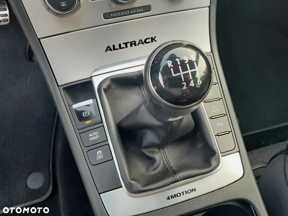 Volkswagen Passat Variant 2.0 TDI 4Mot Highline - 16