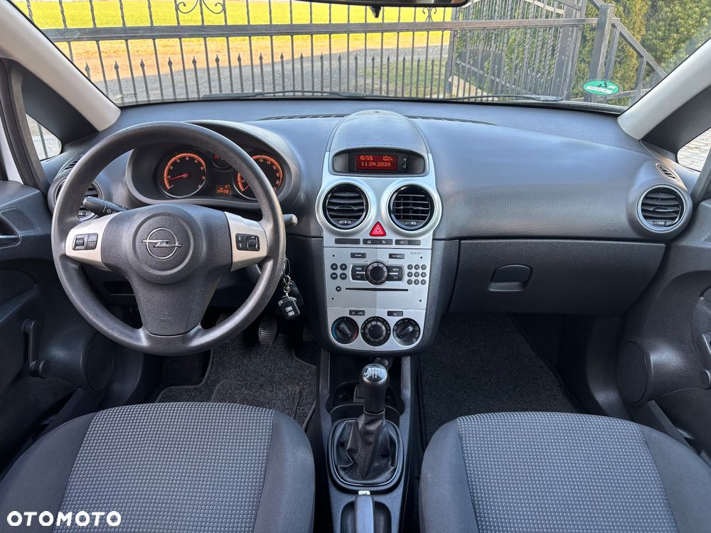 Opel Corsa 1.2 16V Essentia - 22