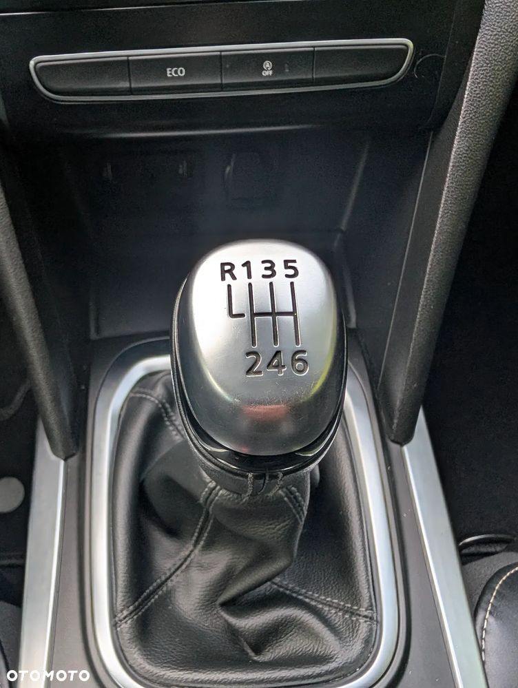 Renault Megane 1.3 TCe FAP Business - 29