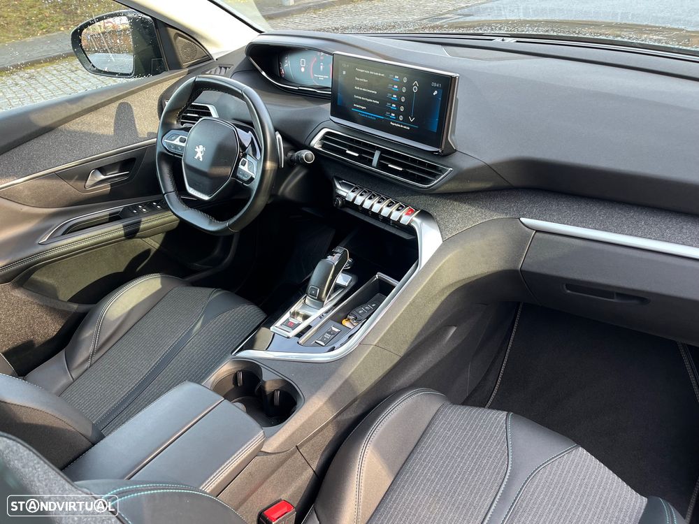 Peugeot 3008 1.5 BlueHDi Allure EAT8 - 26