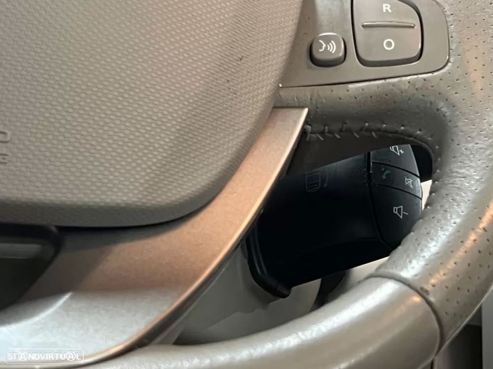 Renault Zoe (c/ Bateria) 41 kwh Intens - 27