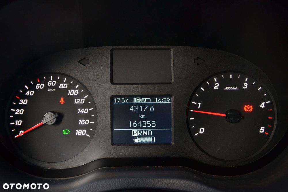 Mercedes-Benz Sprinter - 9