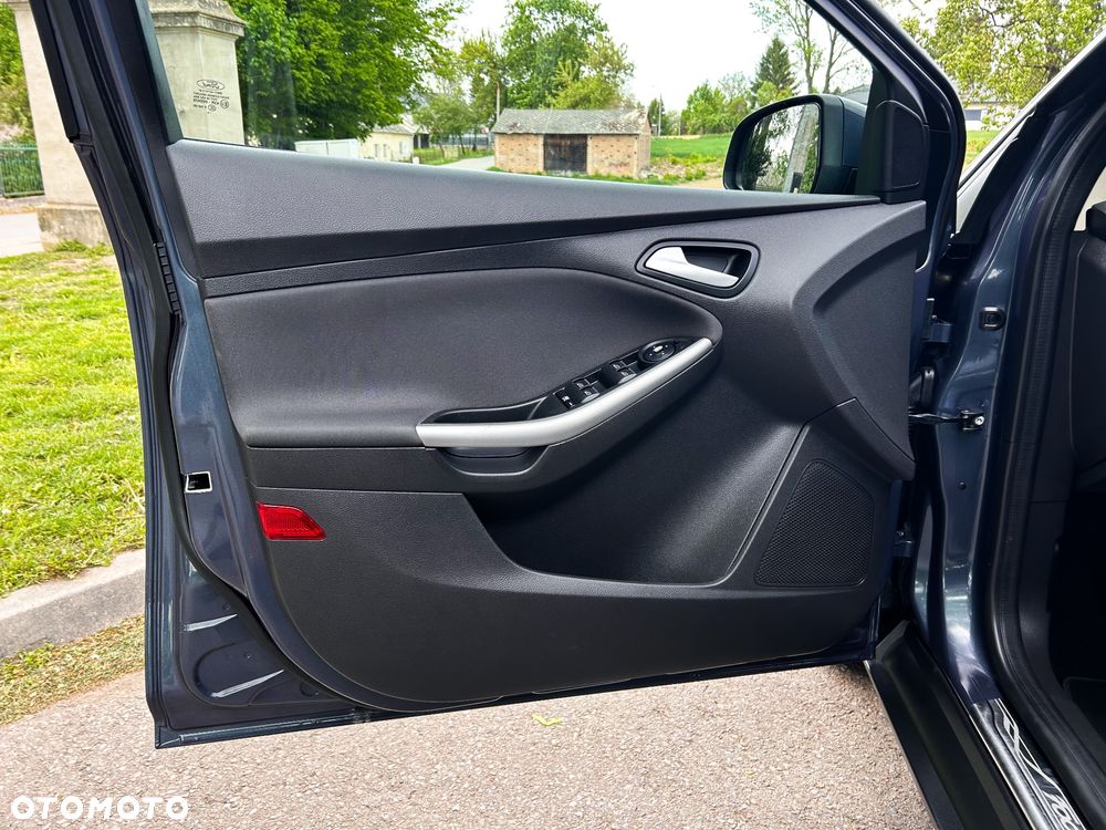 Ford Focus 1.0 EcoBoost Trend - 22