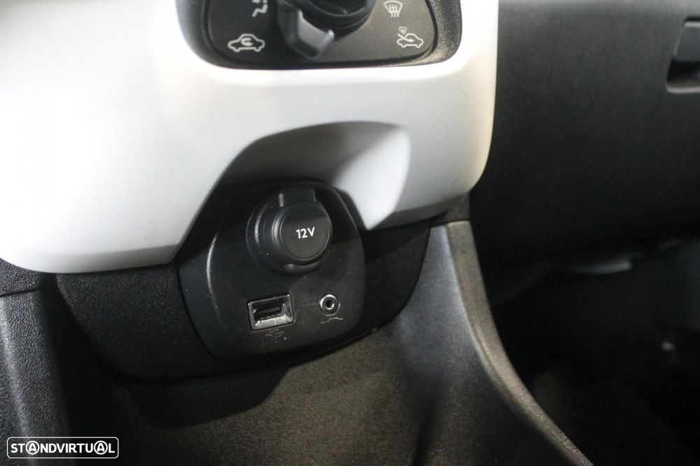 Peugeot 108 1.2 PureTech Allure - 25