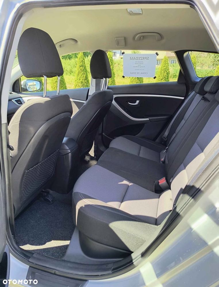 Hyundai i30 1.6 GDI Classic - 11
