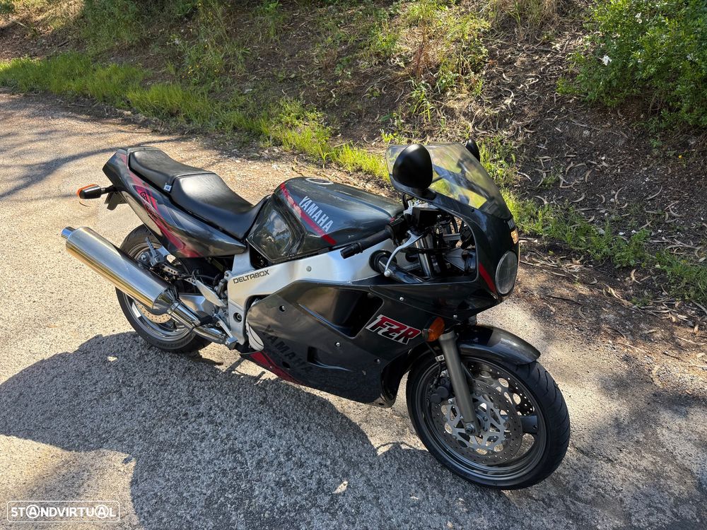 Yamaha FZR 1000 EXUP - 14