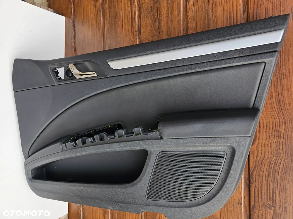 Boczek drzwi skóra prawy skoda superb II - 3