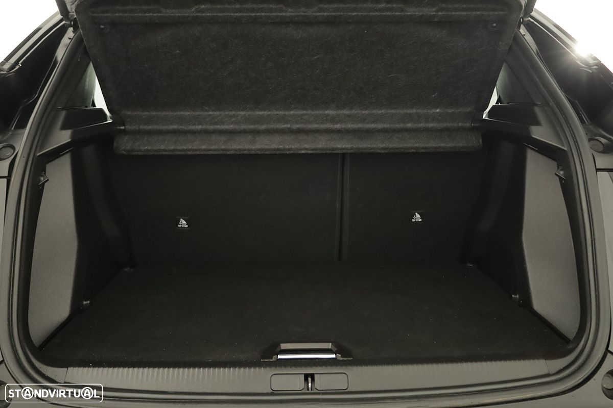Peugeot 2008 1.2 PureTech Allure - 23