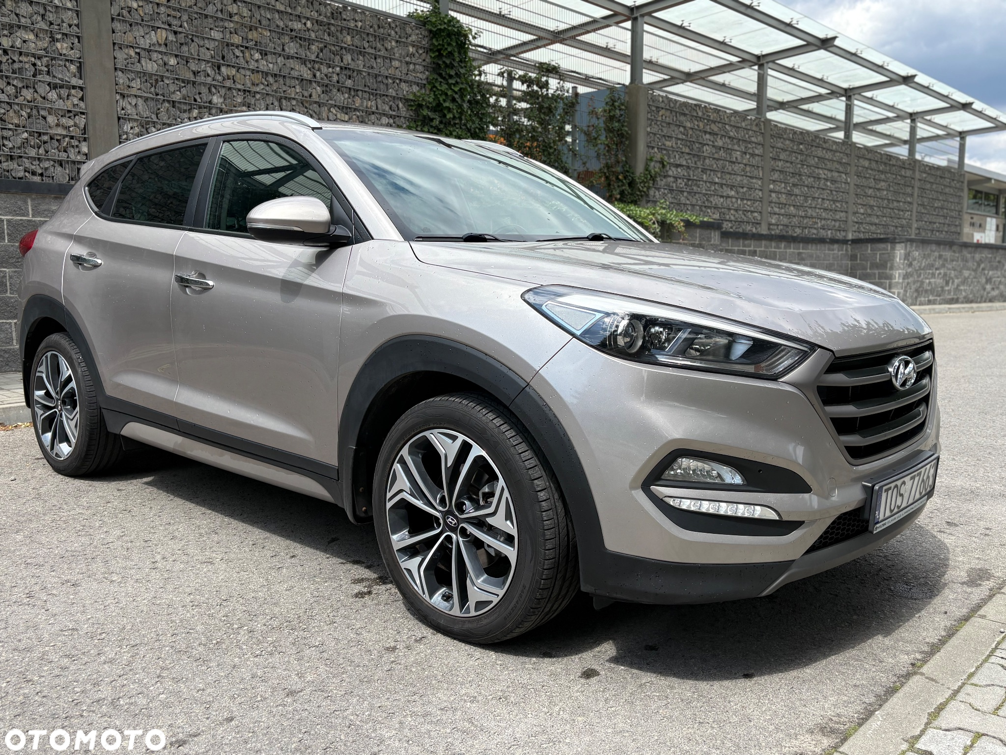 Hyundai Tucson 1.7 CRDI BlueDrive Comfort 2WD DCT - 2