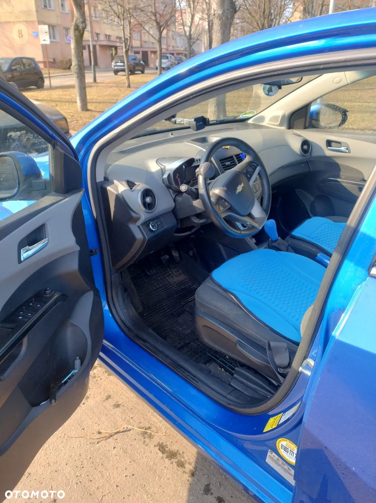 Chevrolet Aveo 1.6 LTZ - 8