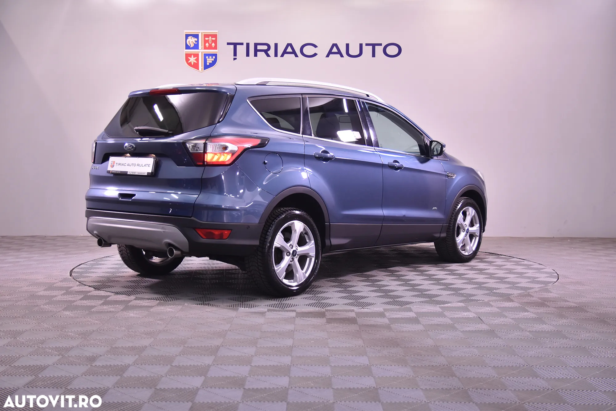 Ford Kuga - 5