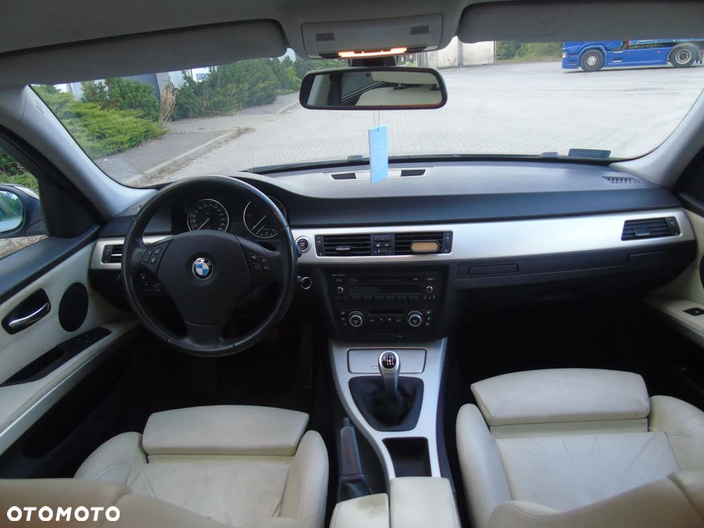 BMW Seria 3 - 11