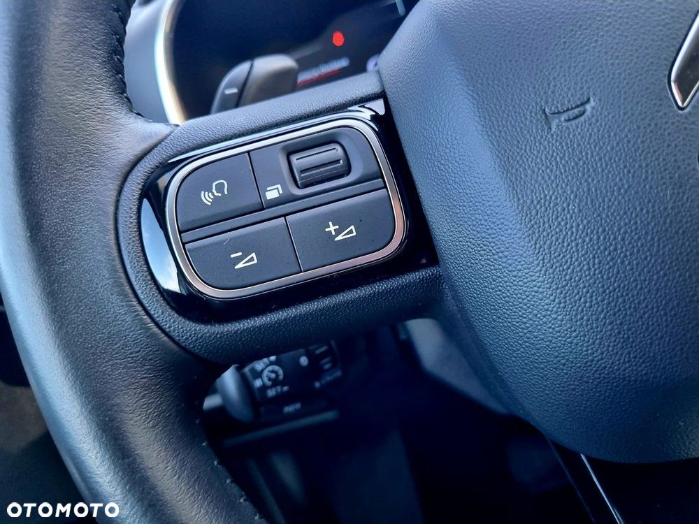 Citroën C5 Aircross 1.6 PureTech Live EAT8 - 17