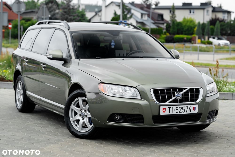 Volvo V70 2.5T Summum - 3