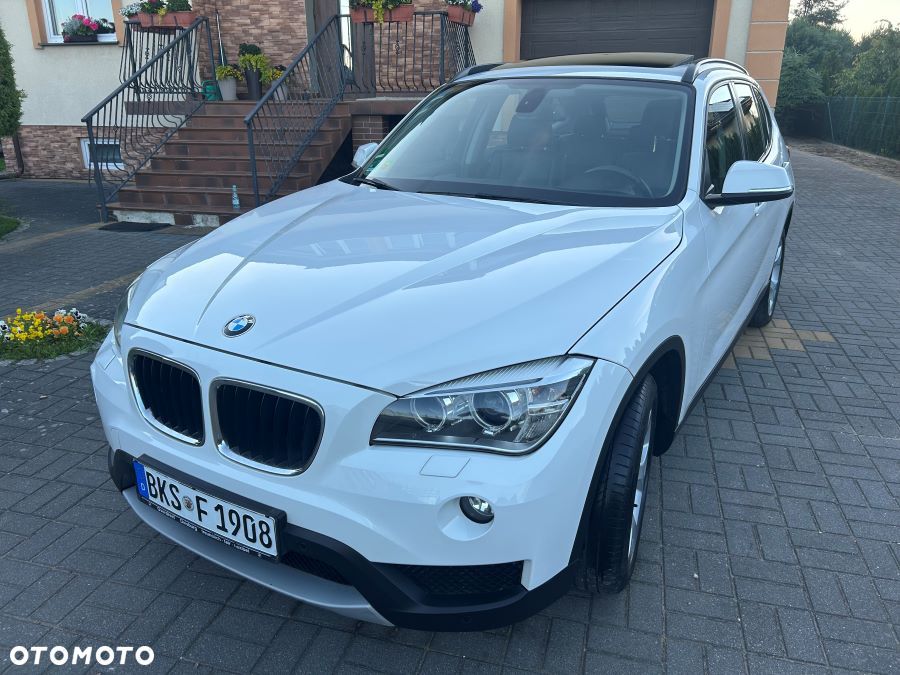 BMW X1 xDrive20d Sport Line - 1