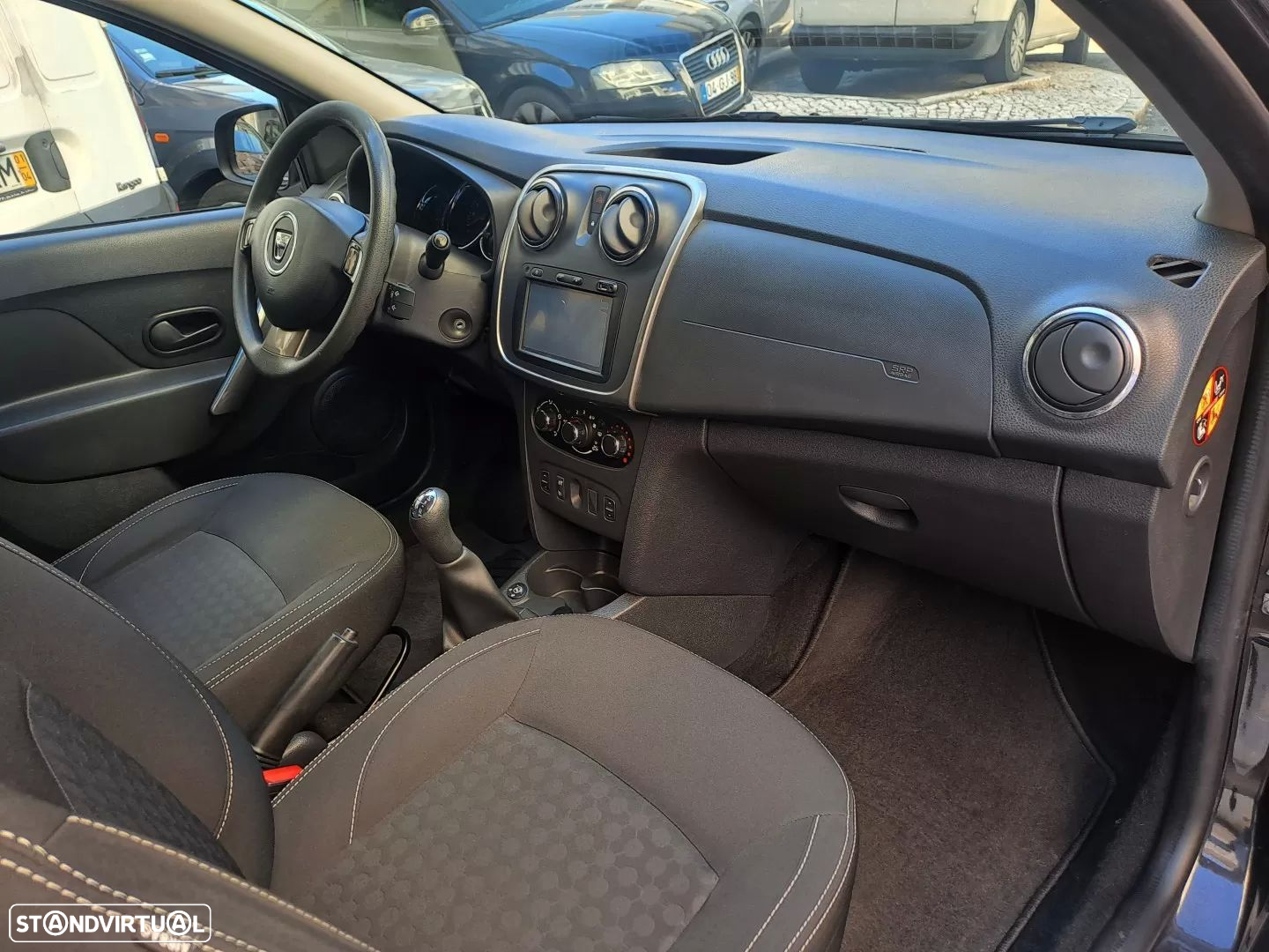 Dacia Sandero 0.9 TCe Comfort Bi-Fuel - 29