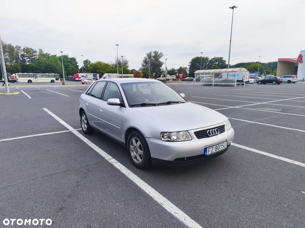 Audi A3 Sportback - 3