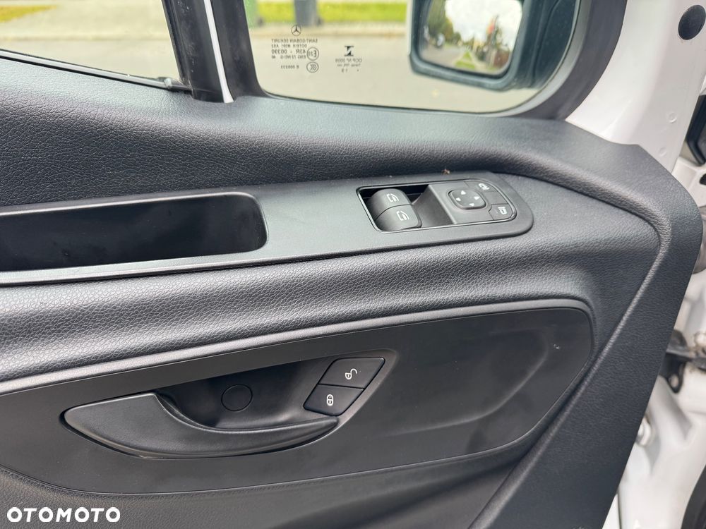 Mercedes-Benz Sprinter 319 - 17