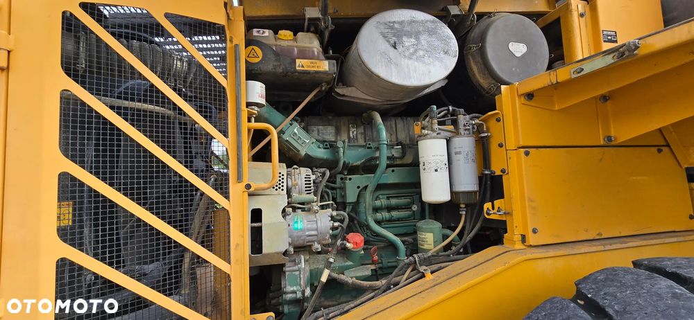 Volvo L150F - 12