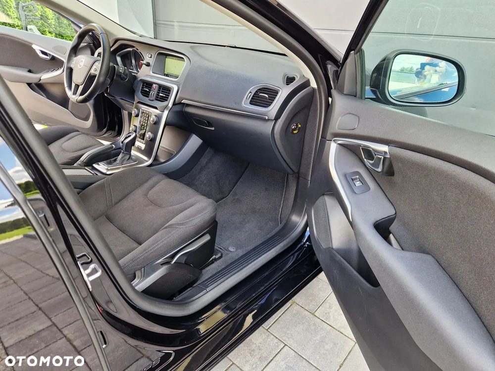 Volvo V40 D2 Geartronic Momentum - 21