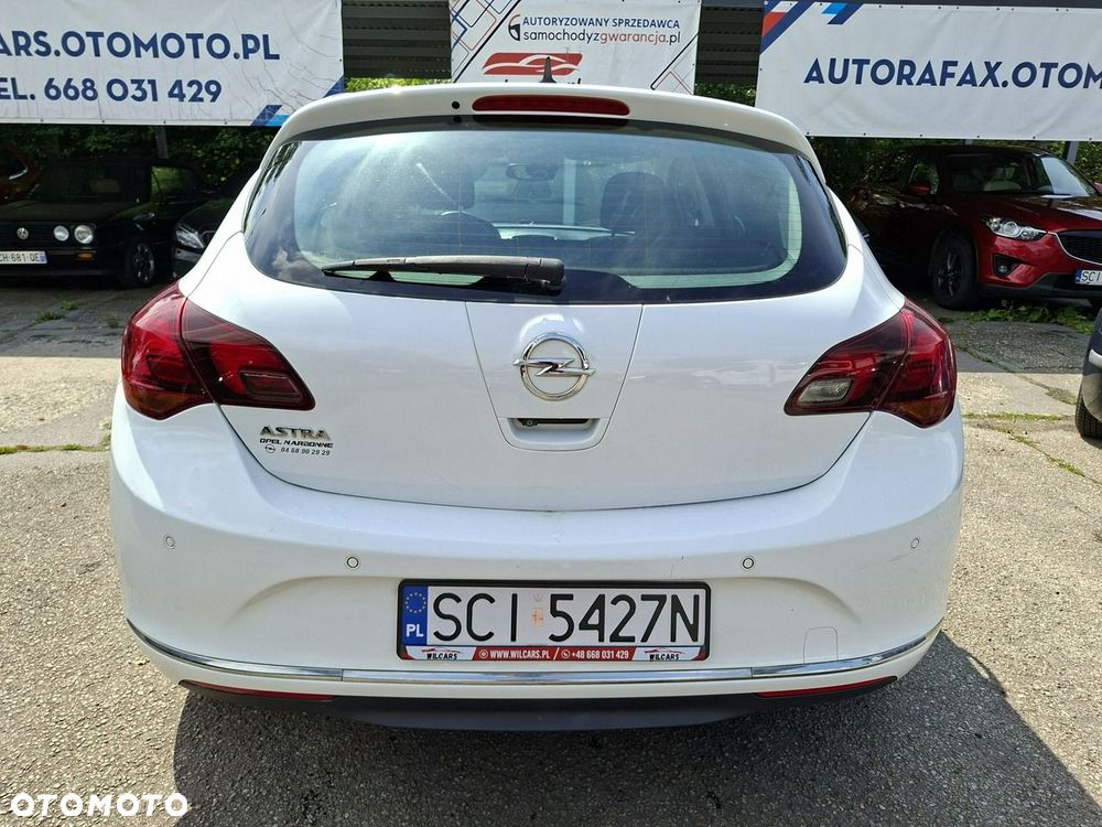 Opel Astra 1.4 T Cosmo EU6 - 10