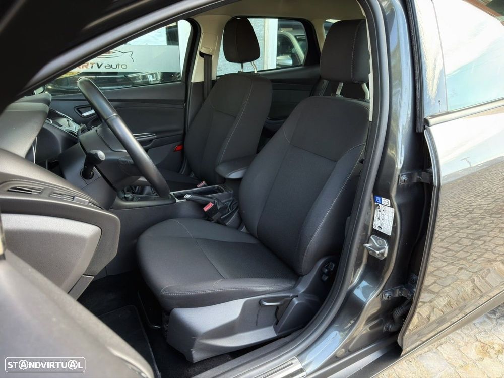 Ford Focus SW 1.0 EcoBoost Business - 8
