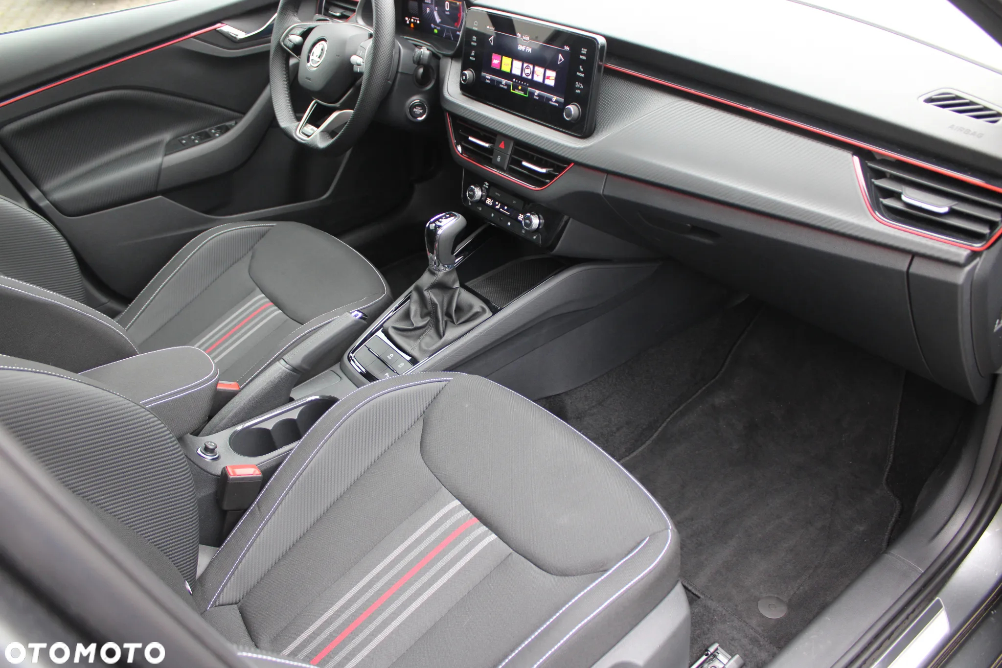 Skoda Kamiq 1.5 TSI Monte Carlo DSG - 11