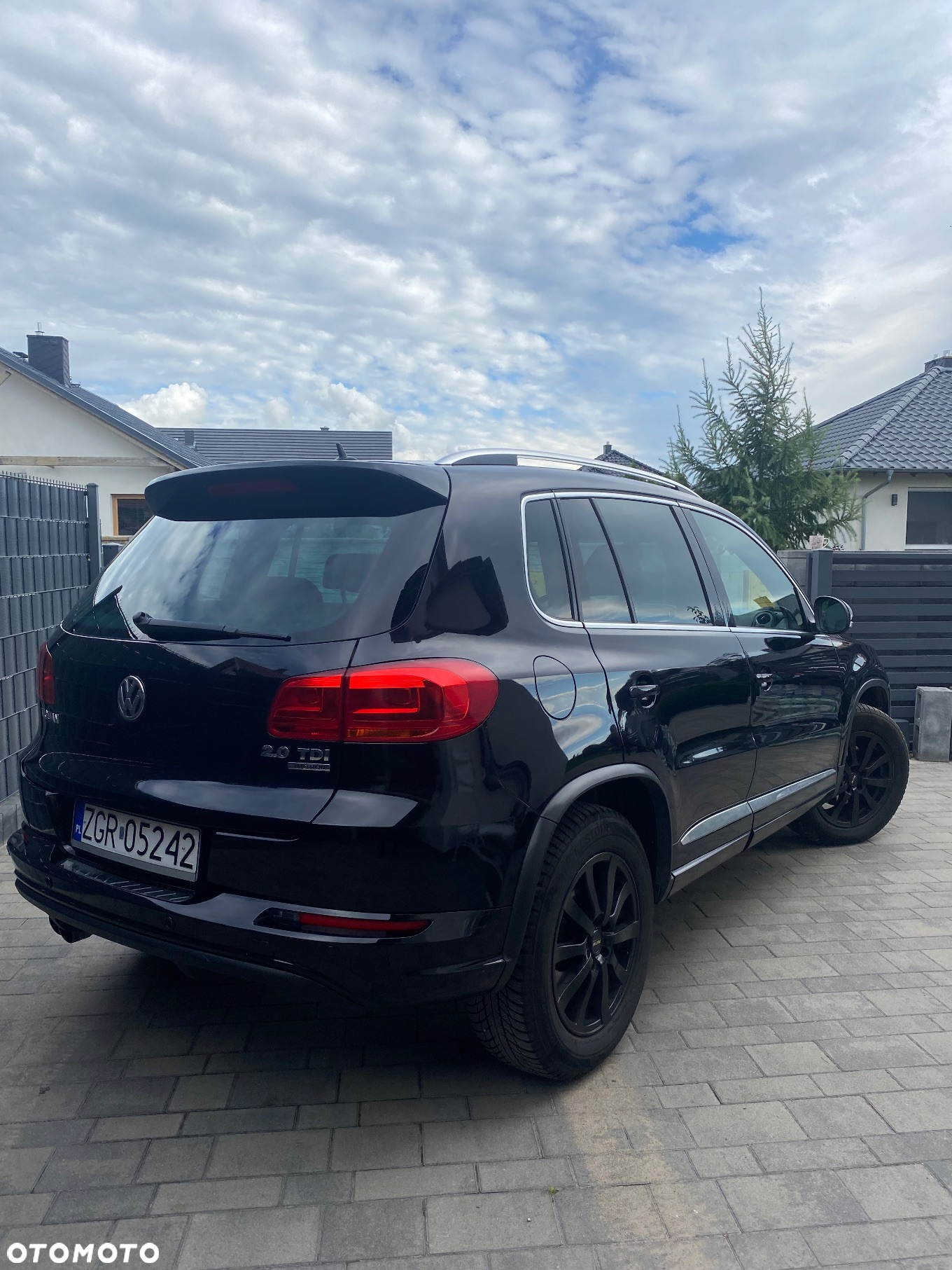 Volkswagen Tiguan 2.0 TDI 4Mot Perfectline R-Style - 7