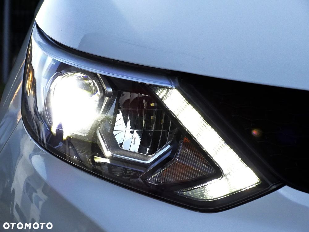 Nissan Qashqai 1.2 DIG-T Tekna EU6 - 14