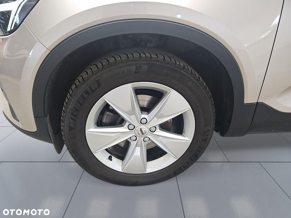 Volvo XC 40 - 35