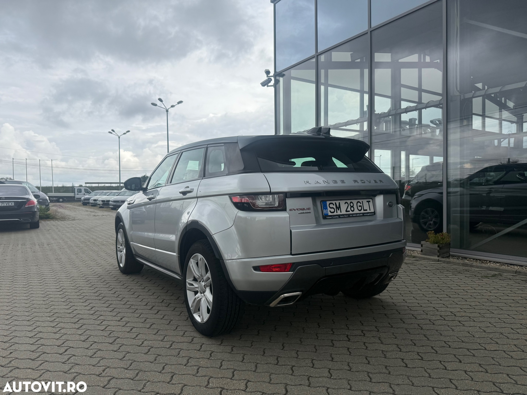 Land Rover Range Rover Evoque 2.0 D150 R-Dynamic HSE - 5