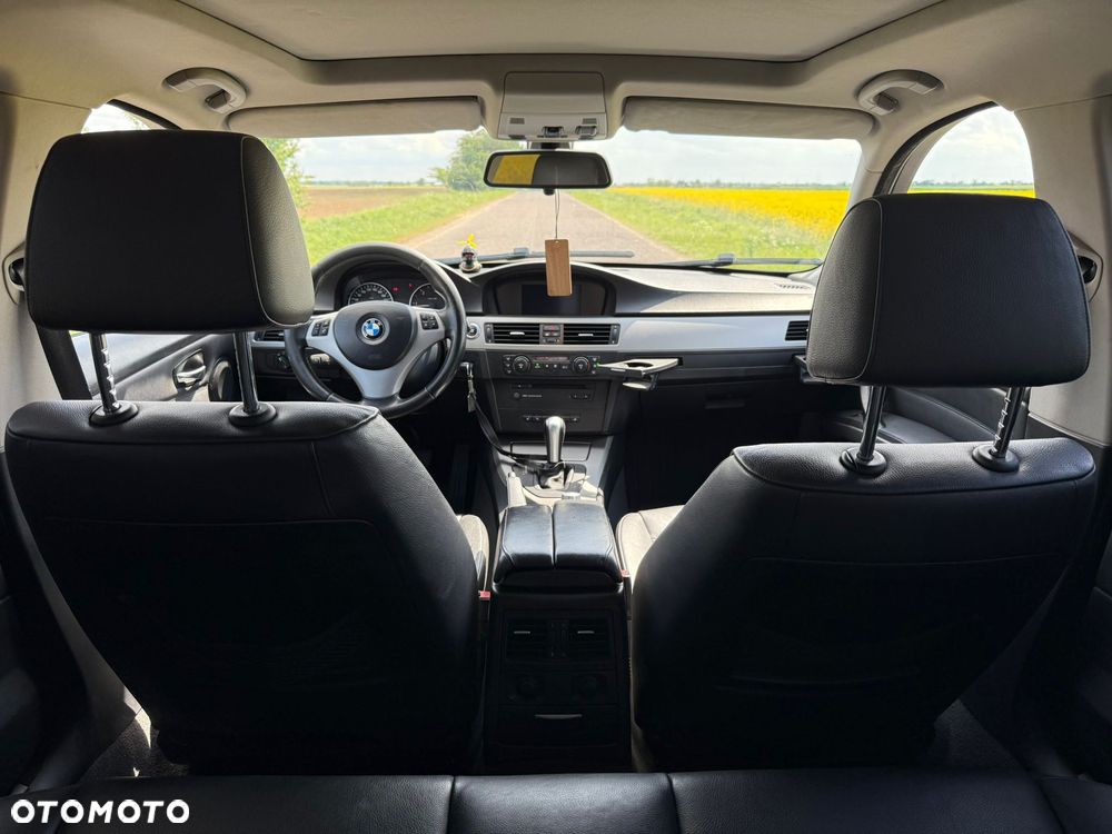 BMW Seria 3 320d DPF - 12