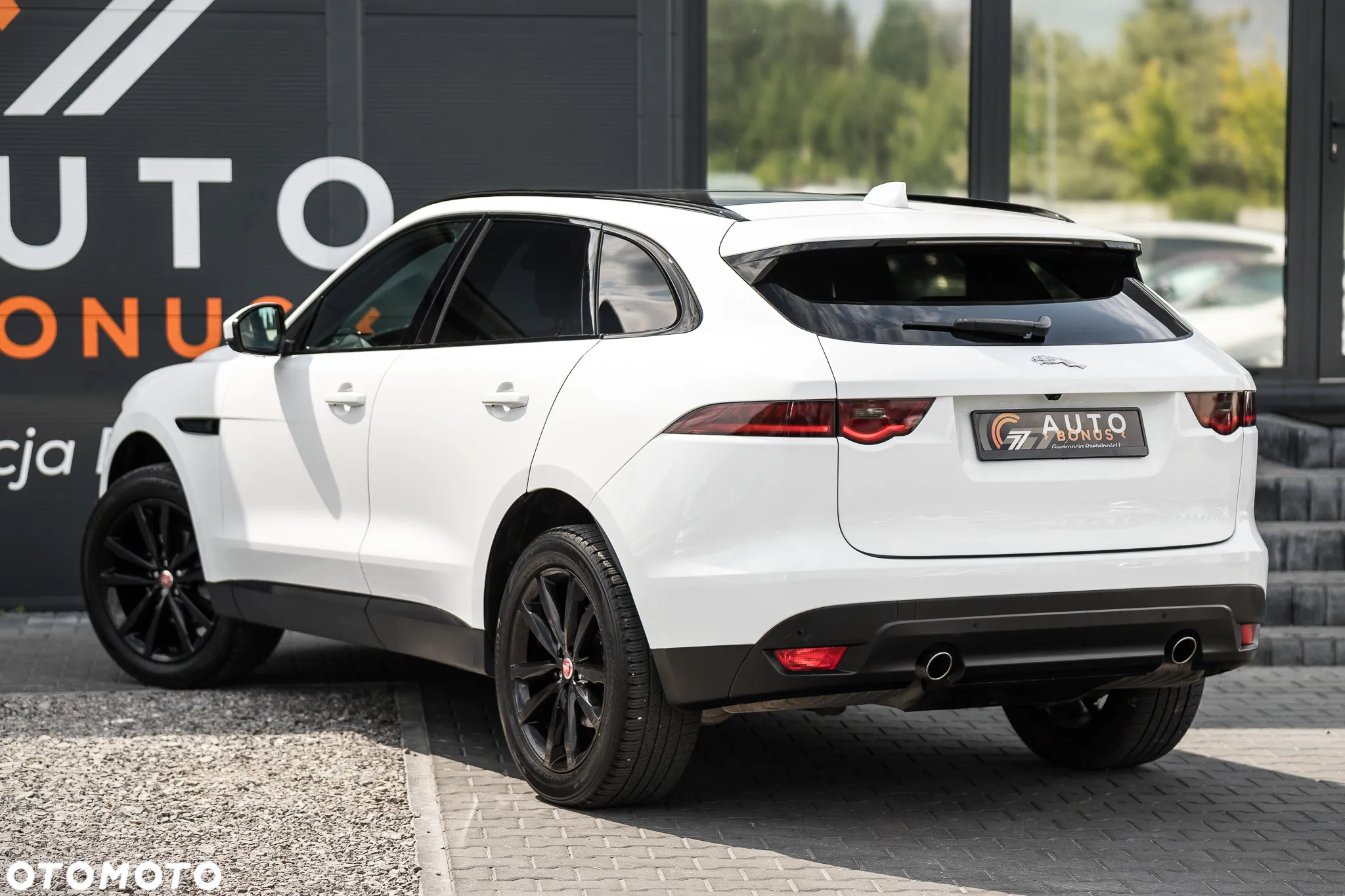 Jaguar F-Pace 2.0 i4D AWD Prestige - 9