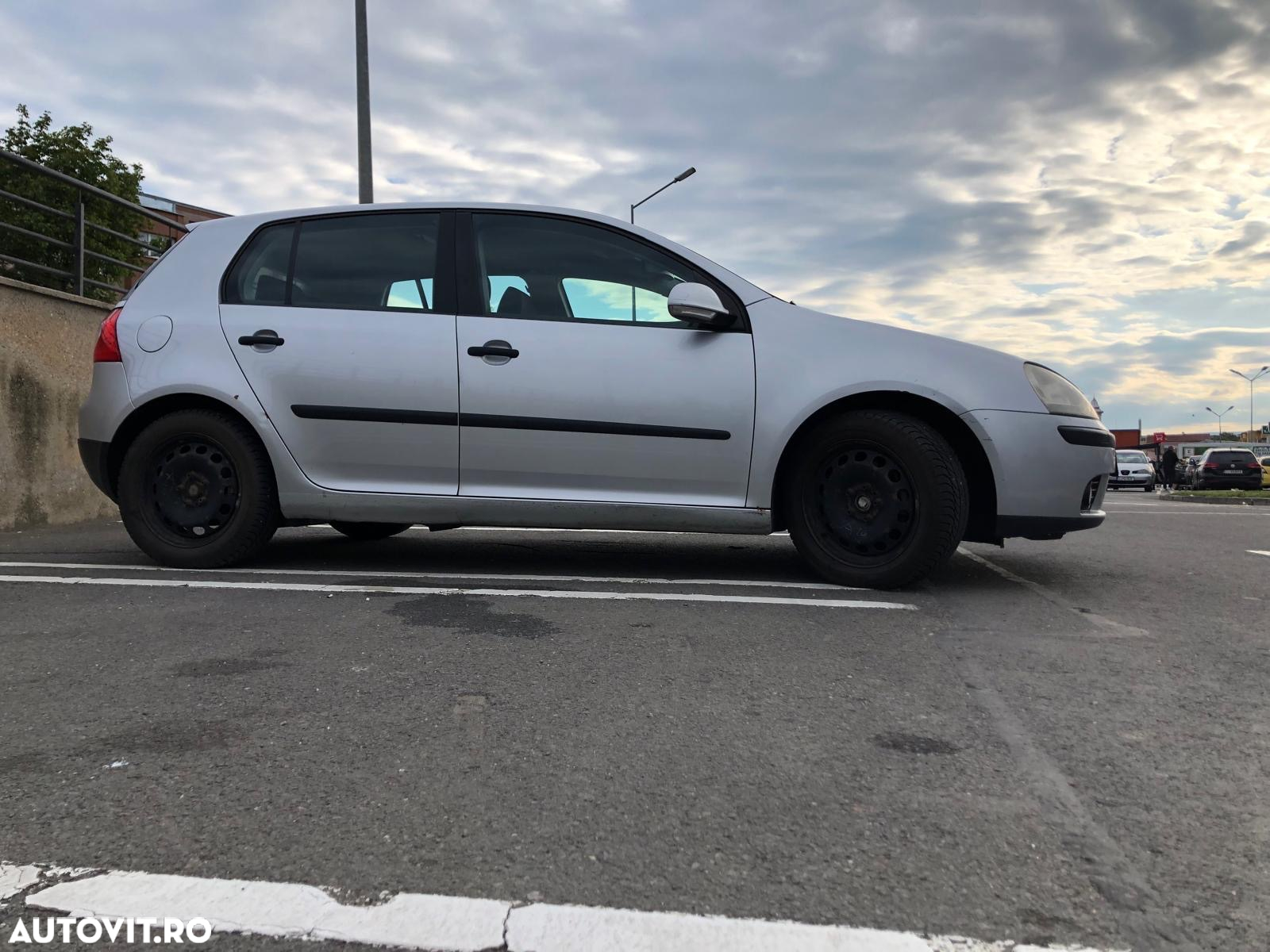 Volkswagen Golf - 20