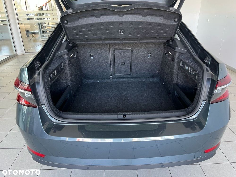Skoda Superb 2.0 TSI Ambition DSG - 11