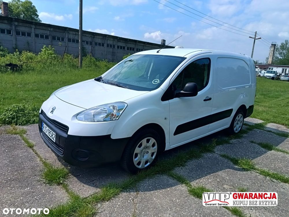 Peugeot Partner 1.6 Hdi 90 kM manual, 2012 rok WEBASTO paka jak NOWA Stan bardzo dobry!! NISKIE SPALANIE- BEZWYPADKOWY! - 2