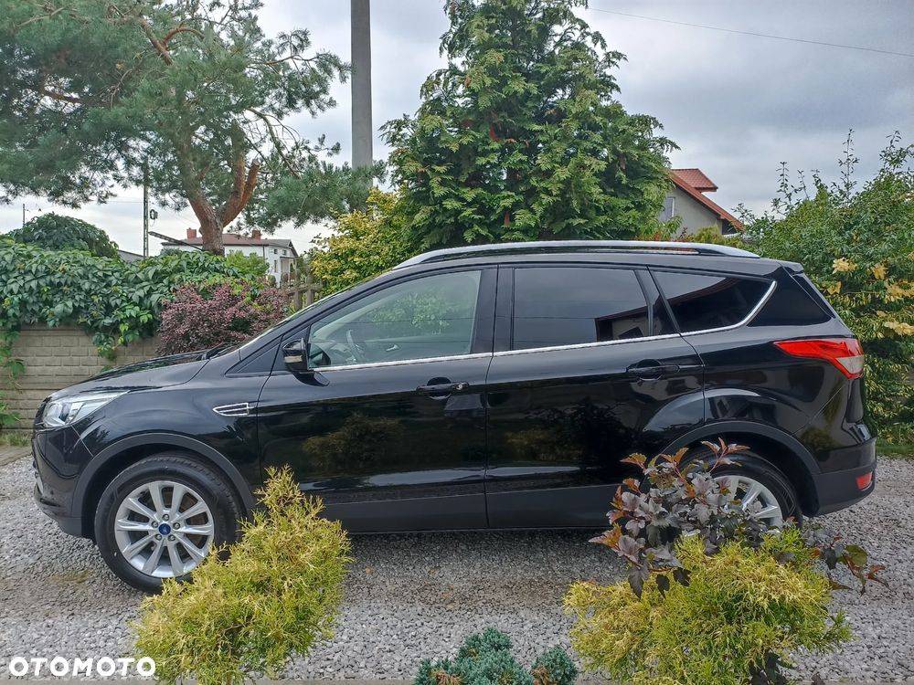 Ford Kuga 2.0 TDCi 2x4 Titanium - 12