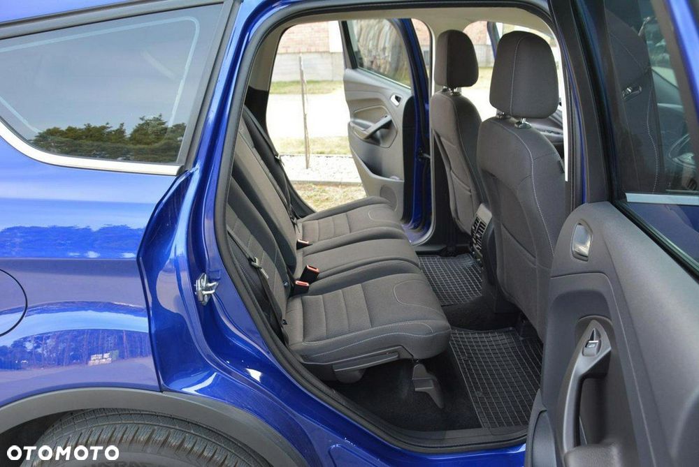 Ford Kuga 1.5 EcoBoost 2x4 Titanium - 16