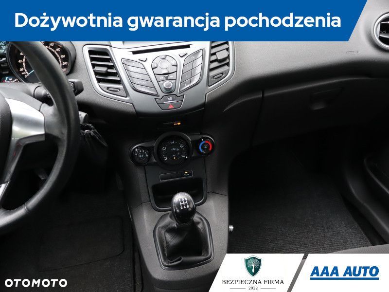 Ford Fiesta - 9
