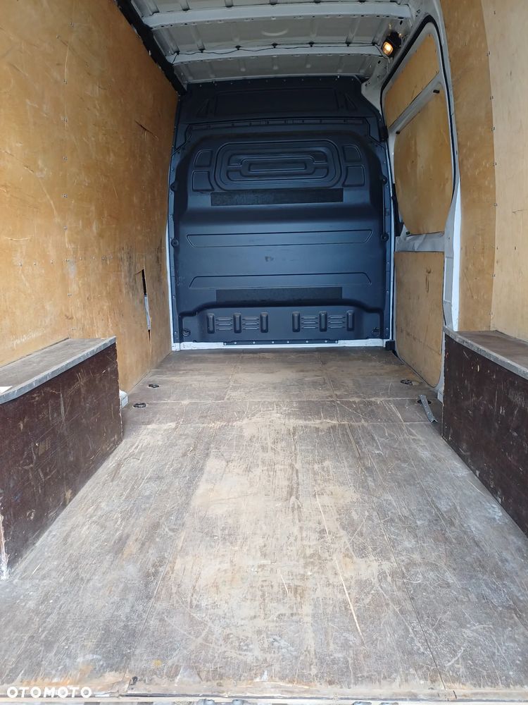 Mercedes-Benz SPRINTER - 14