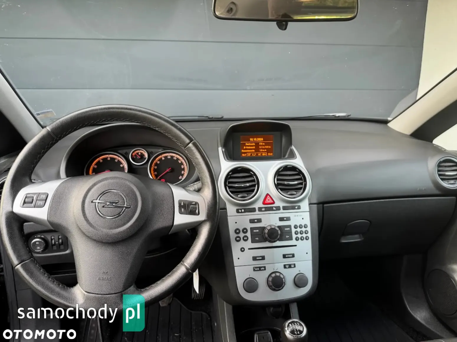 Opel Corsa 1.4 16V 150 Jahre - 6