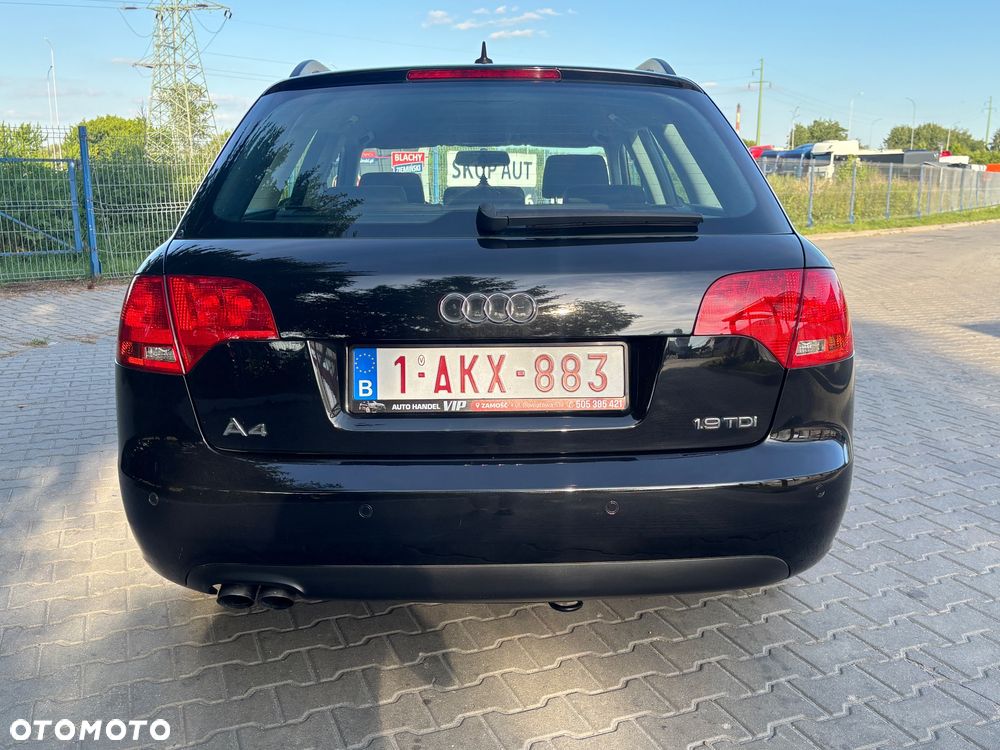 Audi A4 Avant - 33