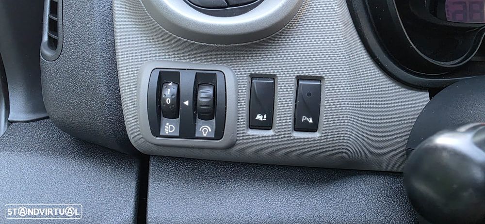 Renault TRAFIC 1.6 BITURBO - 16