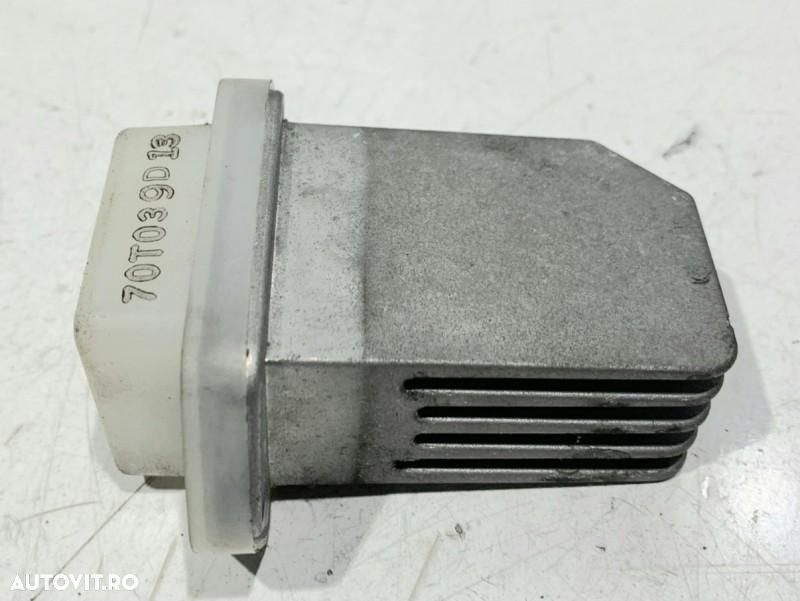 Releu ventilator bord Nissan Qashqai plus 2 ( 2008-2010) 2.0 dci M9R 70T03-9D13 - 1