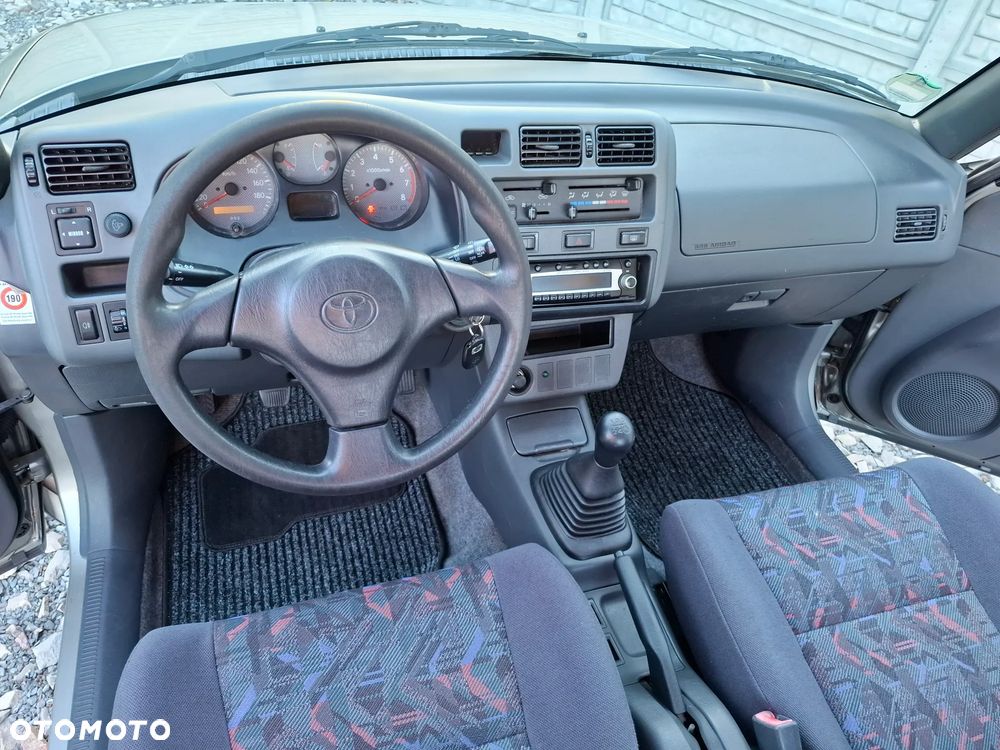 Toyota RAV4 2.0 Special - 14
