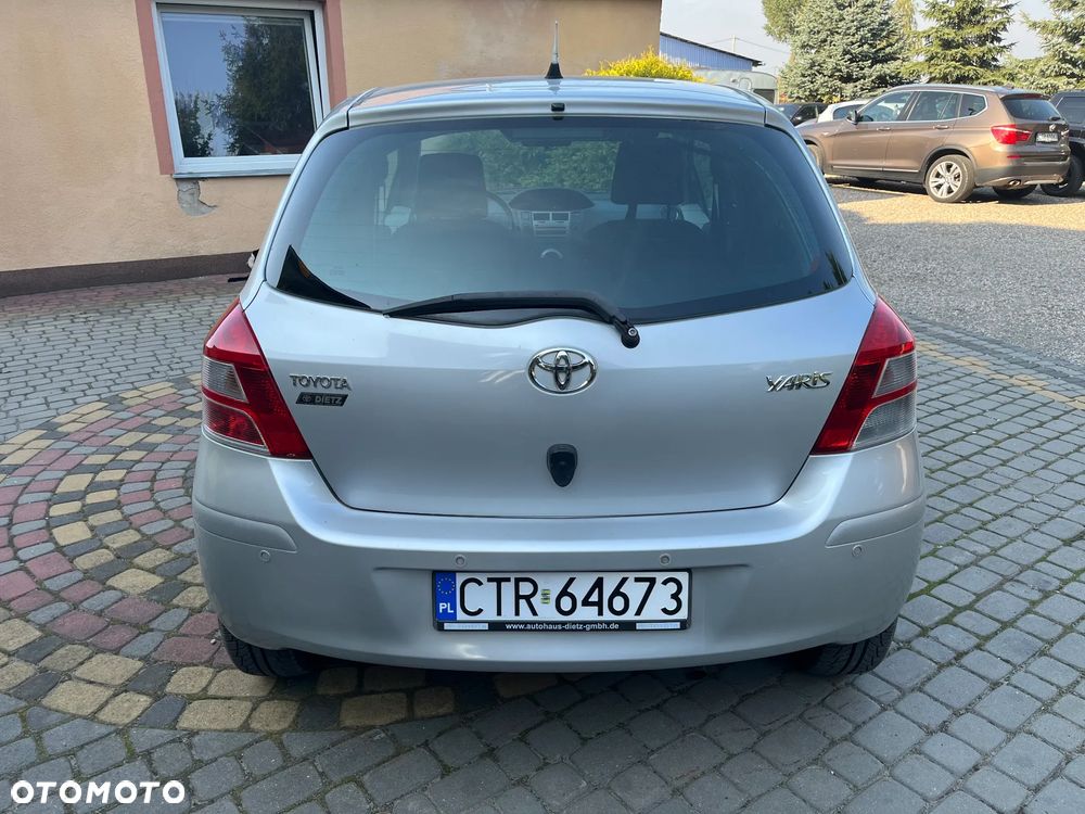 Toyota Yaris - 6