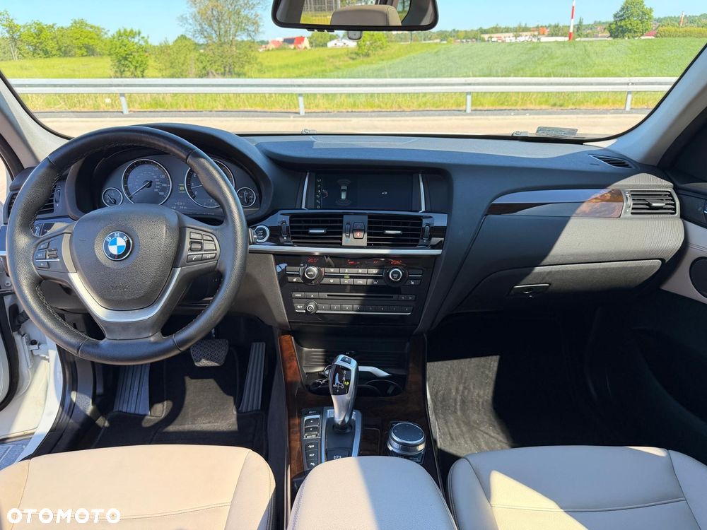 BMW X3 xDrive35i - 11