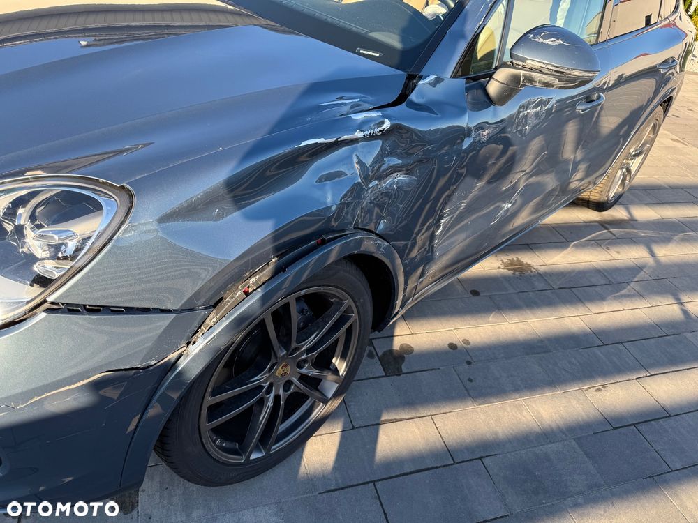 Porsche Cayenne Platinum Edition - 6