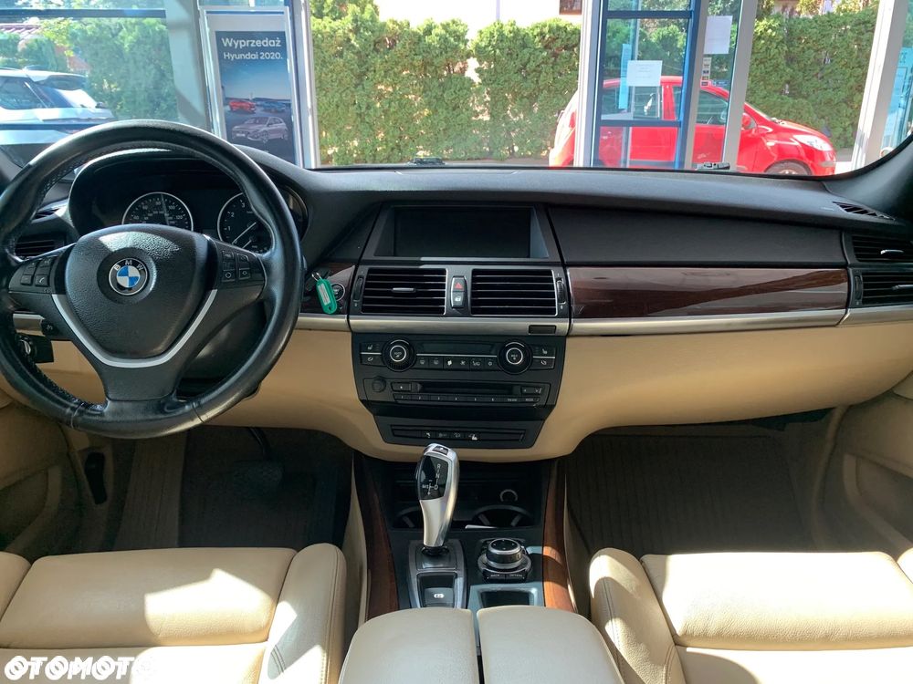 BMW X5 xDrive30i - 13