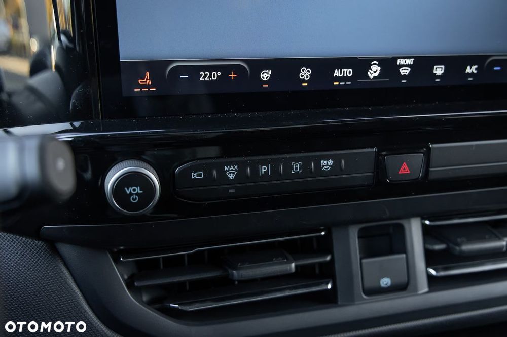 Ford Tourneo Custom 2.5 PHEV CVT 340 L2 Titanium X - 15